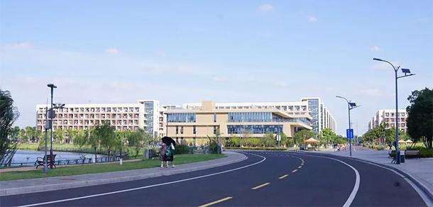 我的大學(xué)-大學(xué)志