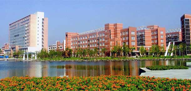 中國計量大學現(xiàn)代科技學院 - 最美院校