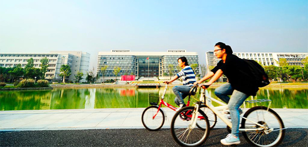 我的大學(xué)-大學(xué)志