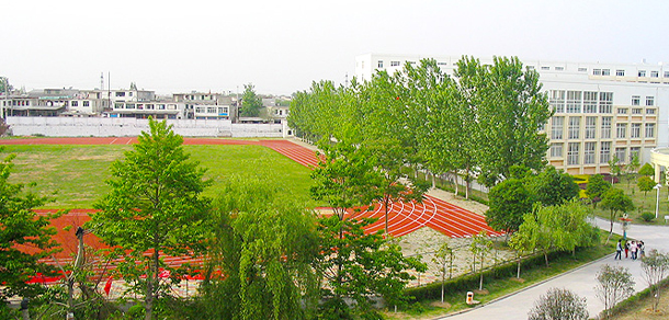 萬(wàn)博科技職業(yè)學(xué)院 - 最美大學(xué)