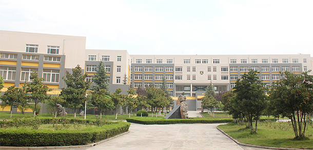 萬(wàn)博科技職業(yè)學(xué)院 - 最美大學(xué)