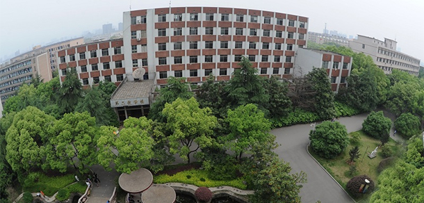 長沙環(huán)境保護職業(yè)技術(shù)學(xué)院 - 最美院校