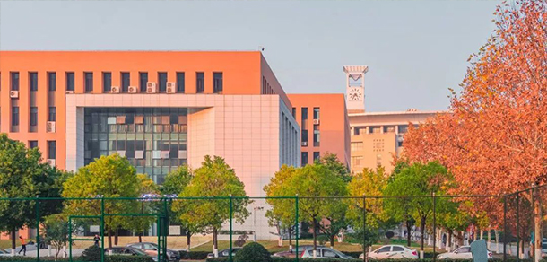 我的大學(xué)-大學(xué)志
