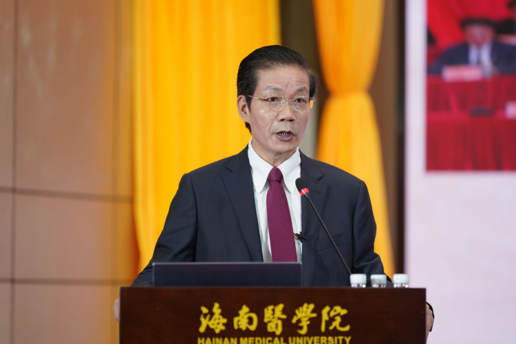 陳國強校長作專題報告，全面闡述學(xué)校改革理念、路徑、方法和目標