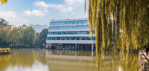 我的大學-大學志