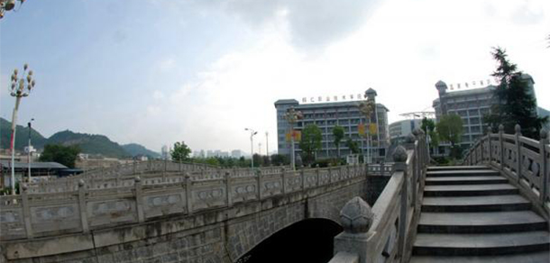 我的大學(xué)-大學(xué)志