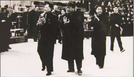 鄧小平同志在甘肅財(cái)經(jīng)學(xué)院校址接見(jiàn)全省工交財(cái)貿(mào)系統(tǒng)先進(jìn)代表