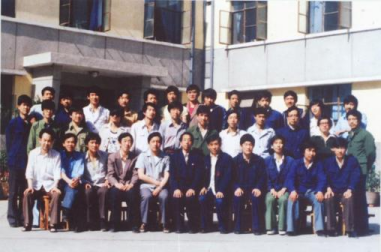 甘肅工業(yè)職工大學首屆畢業(yè)班合影（1988年6月采煤工程系）
