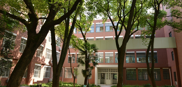 上?？茖W(xué)技術(shù)職業(yè)學(xué)院 - 最美大學(xué)
